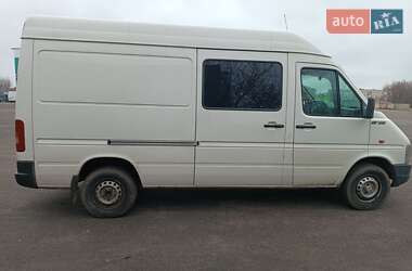 Вантажопасажирський фургон Volkswagen LT 2003 в Тульчині