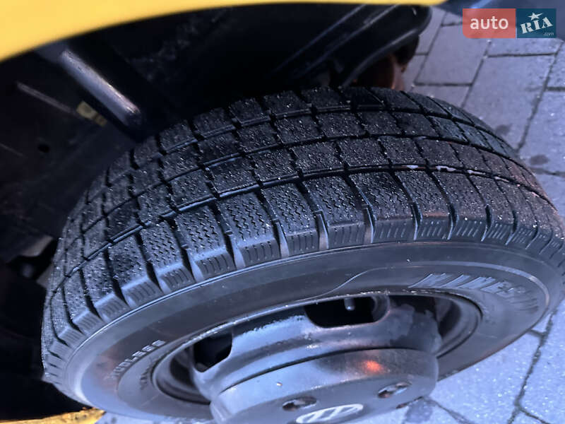 Вантажний фургон Volkswagen LT 2006 в Мукачевому