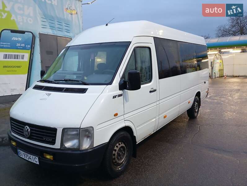 Грузопассажирский фургон Volkswagen LT 2003 в Лубнах