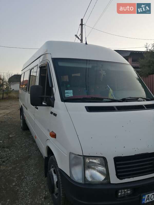Мікроавтобус Volkswagen LT 2002 в Ужгороді