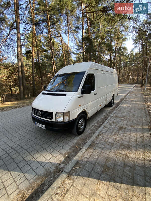 Грузовой фургон Volkswagen LT 2004 в Львове