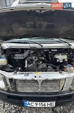 Грузовой фургон Volkswagen LT 2004 в 