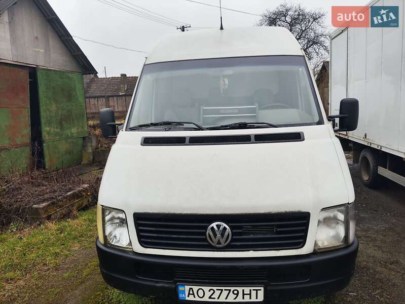 Вантажний фургон Volkswagen LT 2002 в 