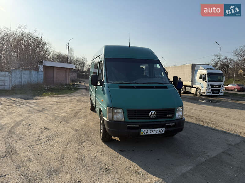 Грузопассажирский фургон Volkswagen LT 2004 в 