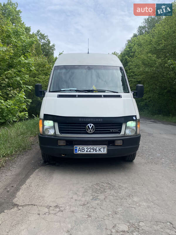 Вантажний фургон Volkswagen LT 2004 в Жмеринці