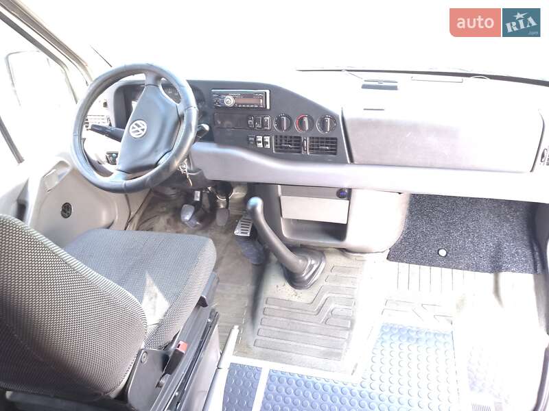 Туристический / Междугородний автобус Volkswagen LT 2004 в Черкассах