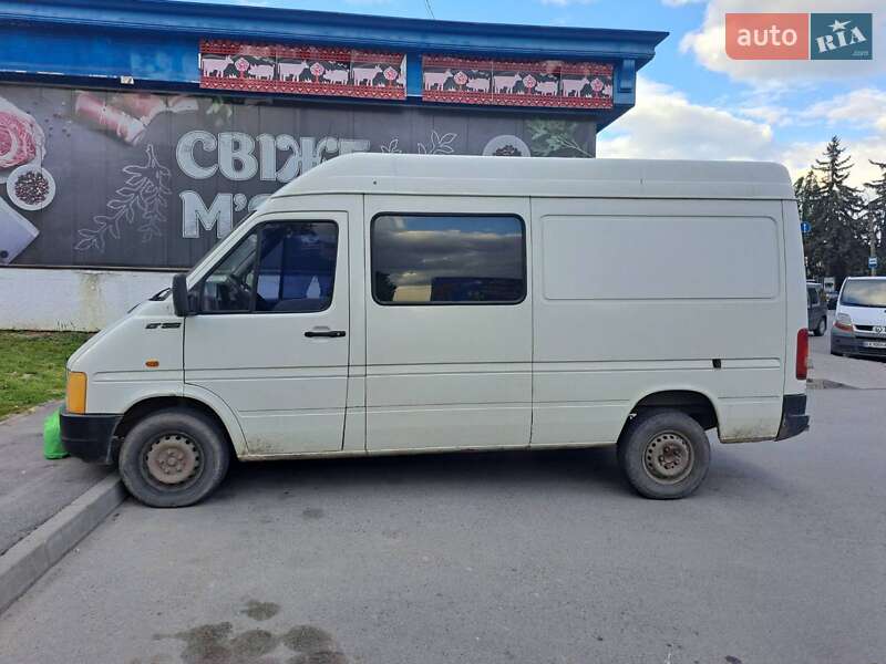 Вантажопасажирський фургон Volkswagen LT 2000 в Хмельницькому