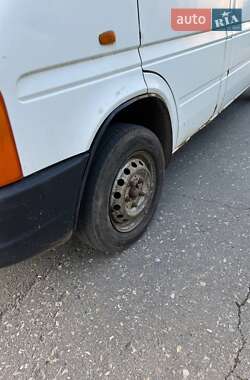 Вантажний фургон Volkswagen LT 2003 в 