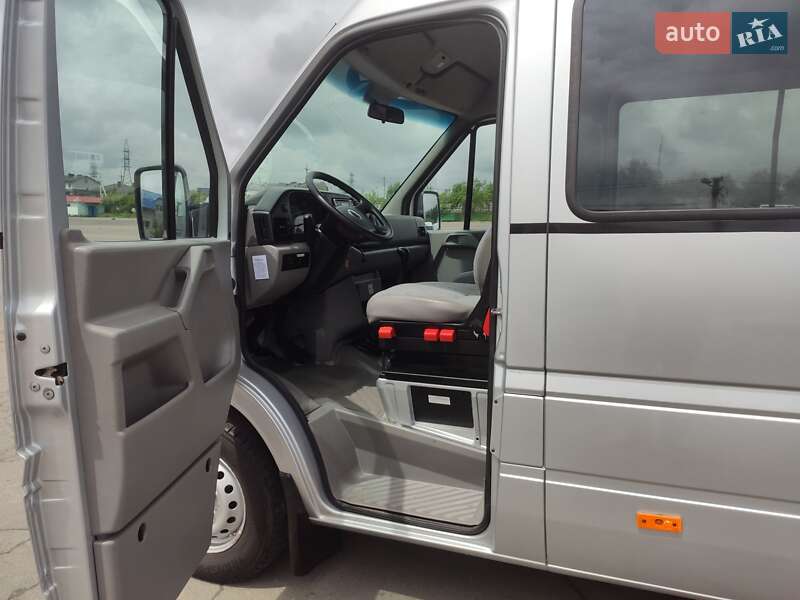 Микроавтобус Volkswagen LT 2006 в Ровно