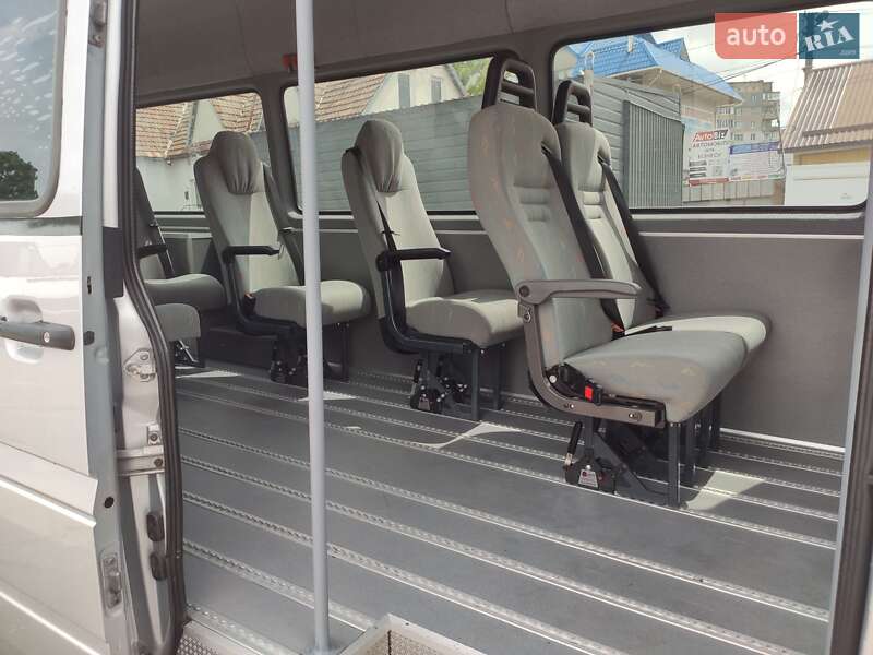 Микроавтобус Volkswagen LT 2006 в Ровно
