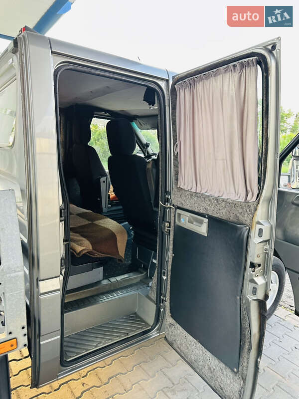 Автовоз Volkswagen LT 2002 в Дубно