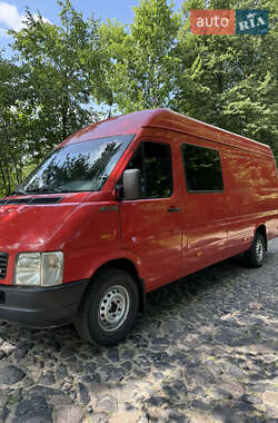 Вантажний фургон Volkswagen LT 2002 в Сарнах