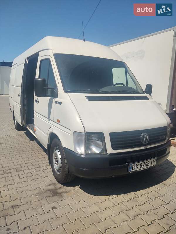 Вантажний фургон Volkswagen LT 2005 в Гощі