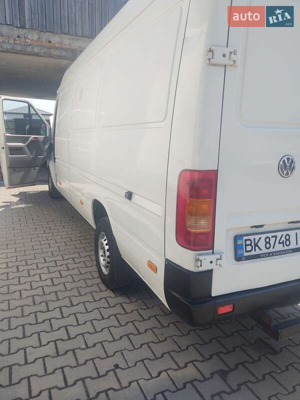 Вантажний фургон Volkswagen LT 2005 в Гощі