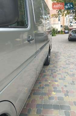 Грузовой фургон Volkswagen LT 2006 в 