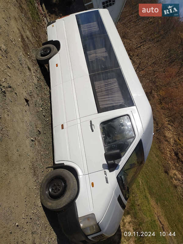 Микроавтобус Volkswagen LT 2000 в Ужгороде