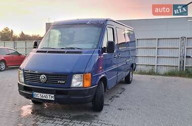 Грузопассажирский фургон Volkswagen LT 2003 в Львове