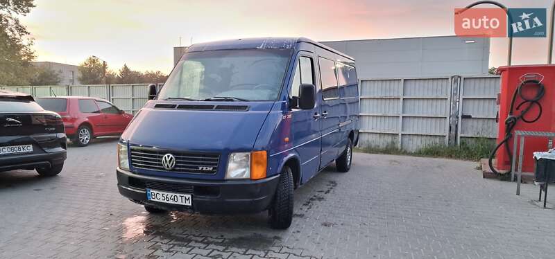 Грузопассажирский фургон Volkswagen LT 2003 в Львове