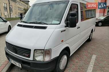 Вантажопасажирський фургон Volkswagen LT 2001 в Шептицькому
