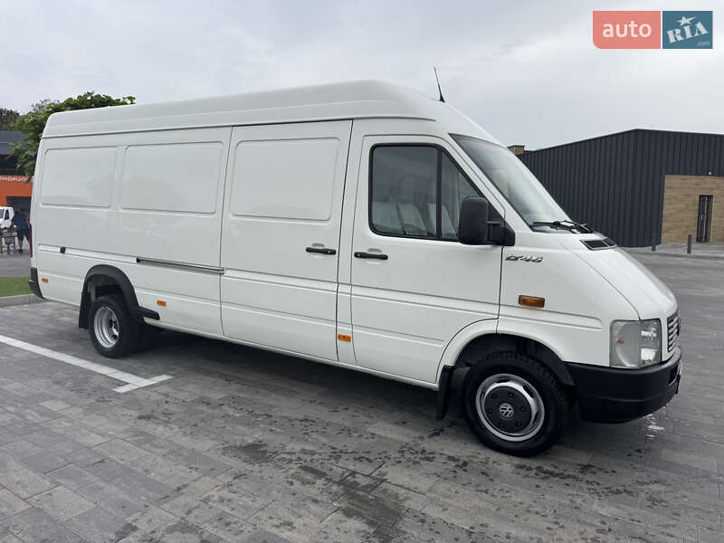 Грузовой фургон Volkswagen LT 2005 в Луцке