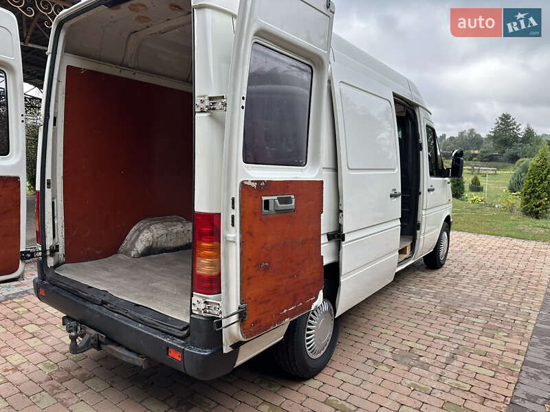 Вантажний фургон Volkswagen LT 2006 в Києві