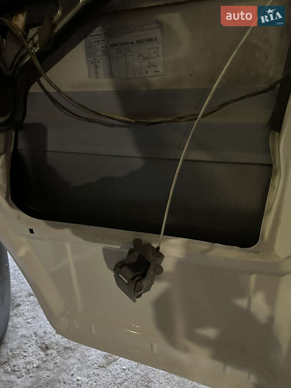 Вантажний фургон Volkswagen LT 2006 в Києві