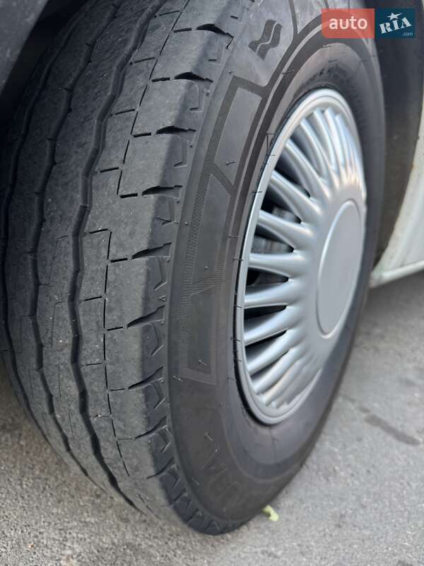 Грузовой фургон Volkswagen LT 1997 в Одессе