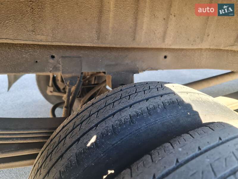 Вантажний фургон Volkswagen LT 2006 в Чернігові