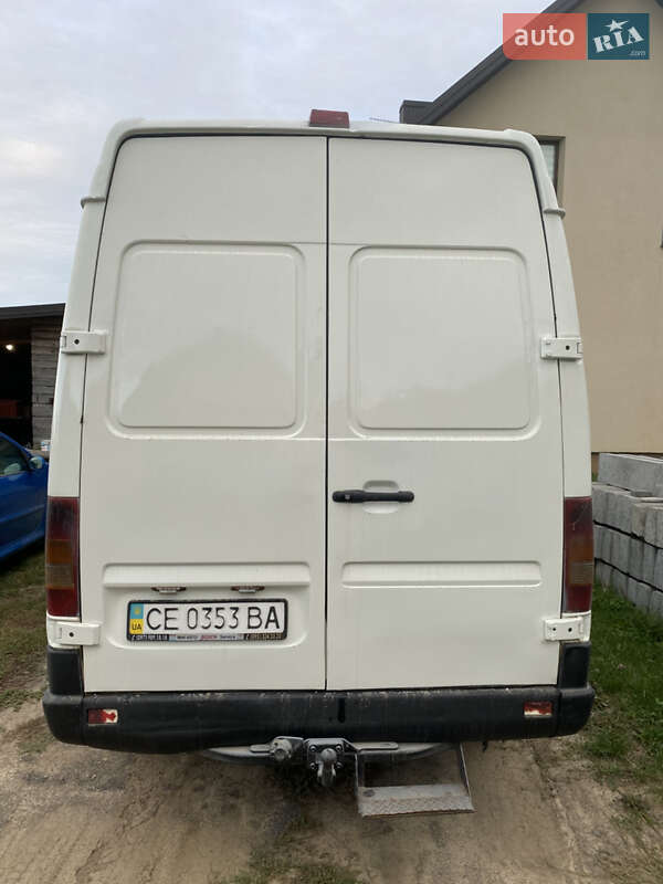 Вантажний фургон Volkswagen LT 2001 в Чернівцях
