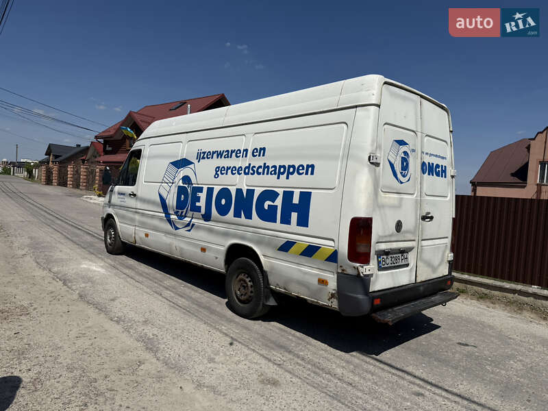 Вантажний фургон Volkswagen LT 2003 в Львові