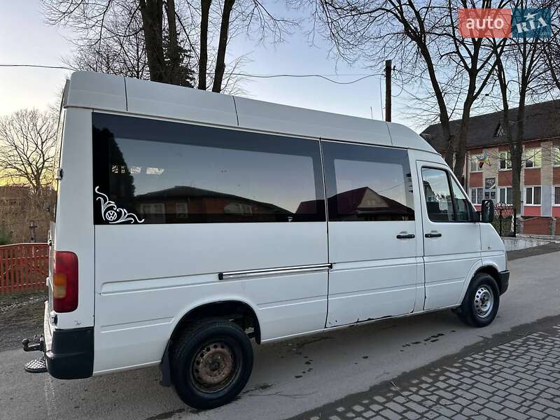 Грузопассажирский фургон Volkswagen LT 2001 в Надворной
