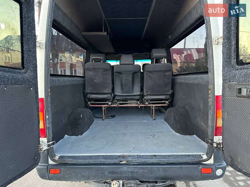 Грузопассажирский фургон Volkswagen LT 2001 в Надворной