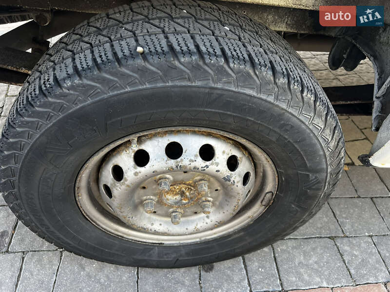 Грузовой фургон Volkswagen LT 2005 в Коломые