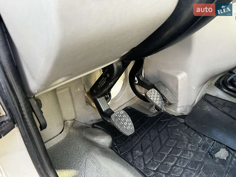 Грузовой фургон Volkswagen LT 2005 в Коломые