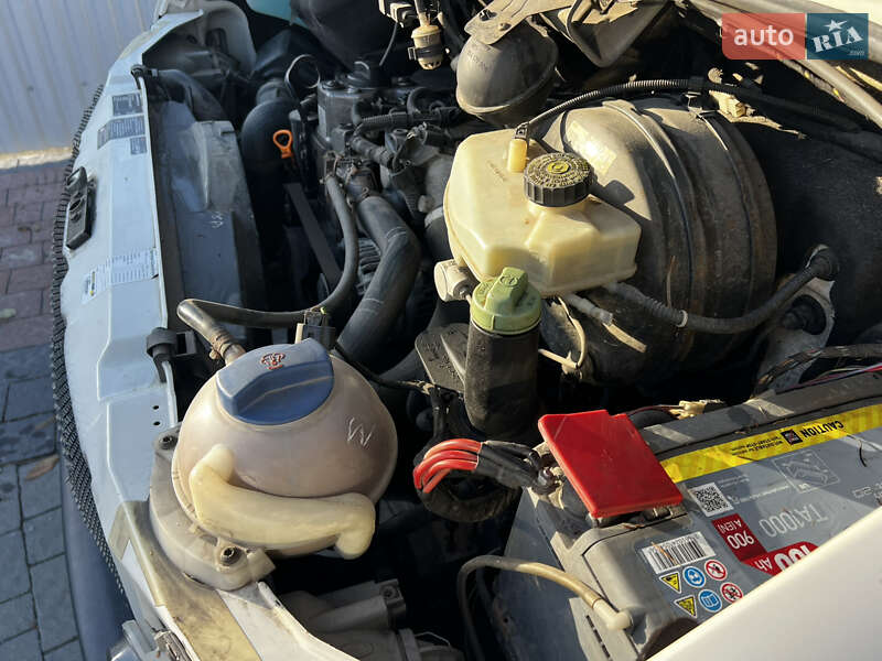 Грузовой фургон Volkswagen LT 2005 в Коломые