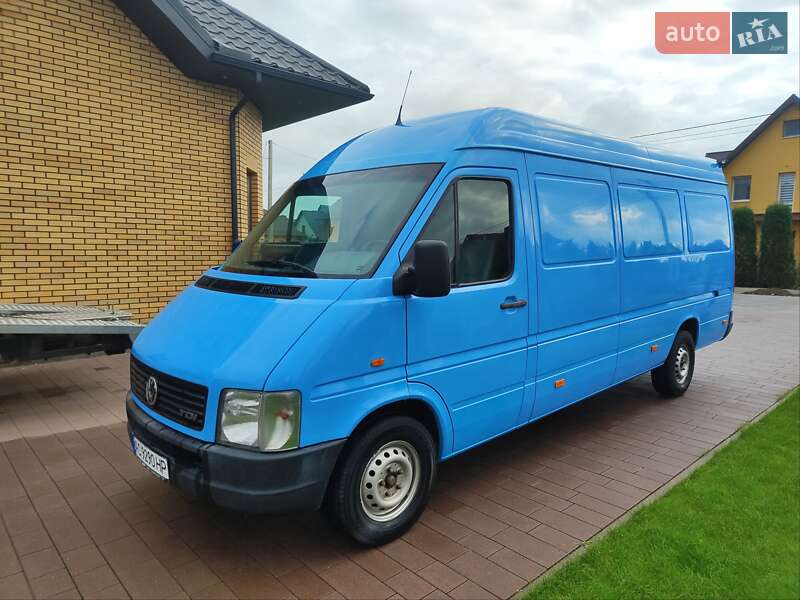 Вантажний фургон Volkswagen LT 2006 в Луцьку