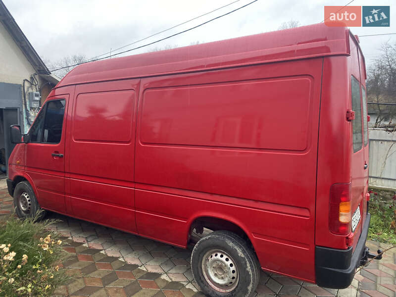 Вантажний фургон Volkswagen LT 2005 в Чернівцях