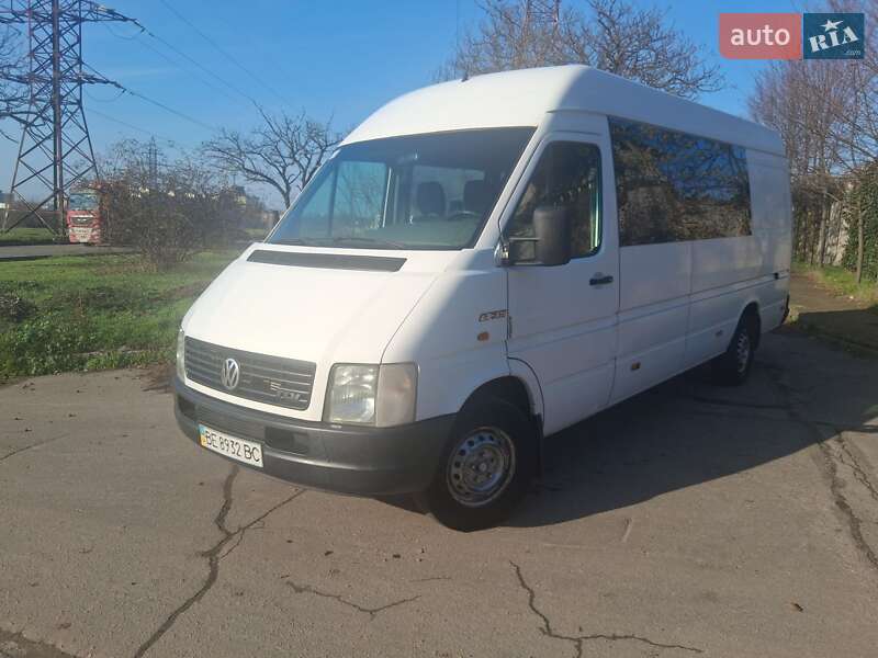 Грузопассажирский фургон Volkswagen LT 2006 в Николаеве