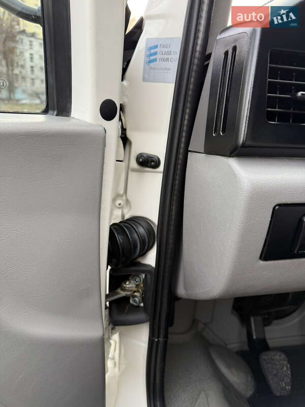 Эвакуатор Volkswagen LT 2006 в Запорожье