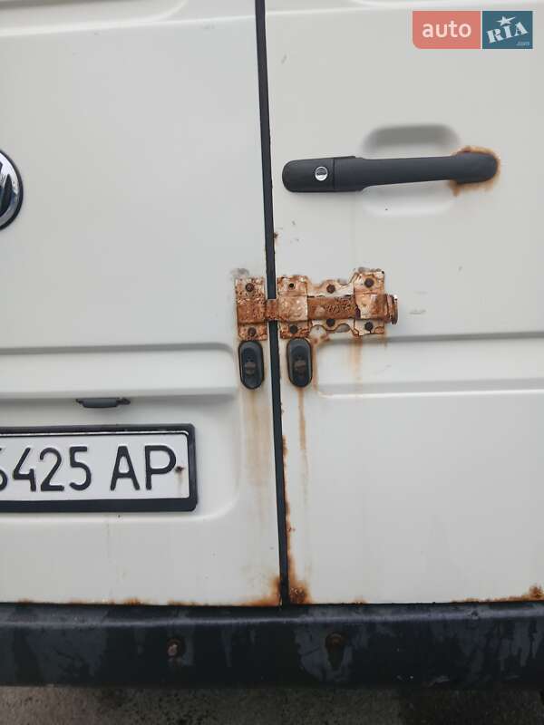 Грузовой фургон Volkswagen LT 2003 в Киеве