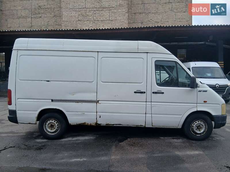 Грузовой фургон Volkswagen LT 2003 в Киеве