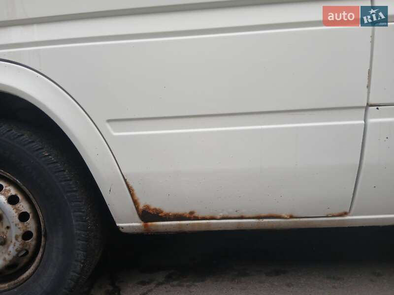Грузовой фургон Volkswagen LT 2003 в Киеве