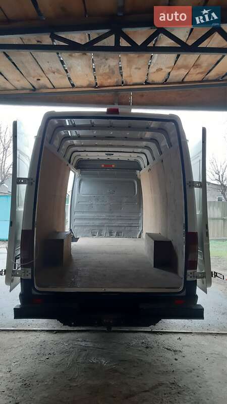 Грузовой фургон Volkswagen LT 2006 в Харькове