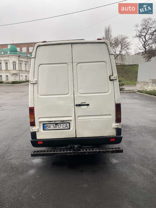 Вантажний фургон Volkswagen LT 1998 в Харкові