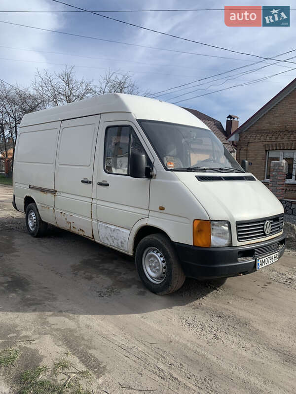 Грузовой фургон Volkswagen LT 1999 в Бердичеве