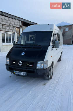 Вантажопасажирський фургон Volkswagen LT 2006 в Житомирі
