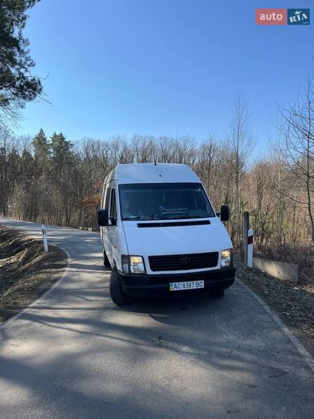 Грузовой фургон Volkswagen LT 2004 в Луцке