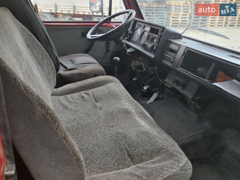 Вантажний фургон Volkswagen LT 1991 в Рівному
