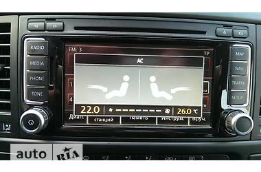 Минивэн Volkswagen Multivan 2012 в 