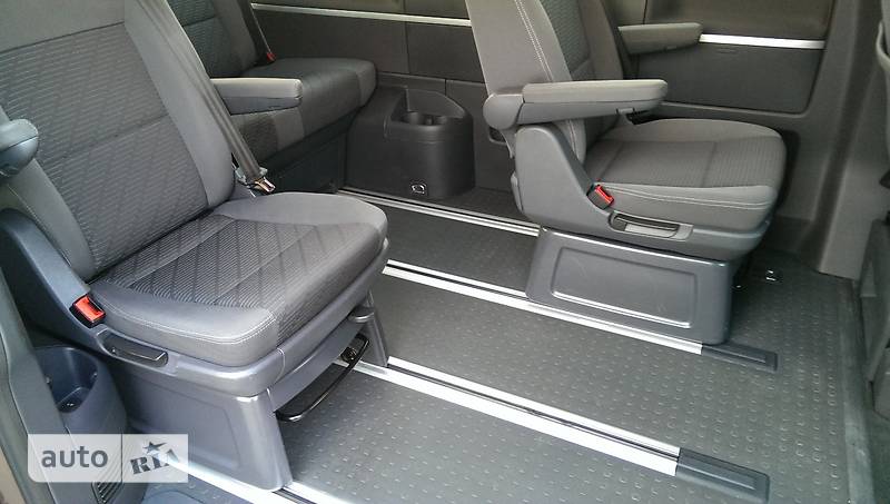 Минивэн Volkswagen Multivan 2012 в Киеве